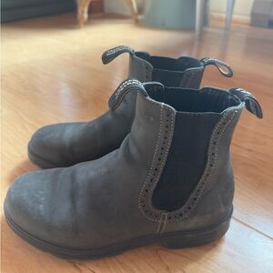 Rustic Black Blundstone Boots 8